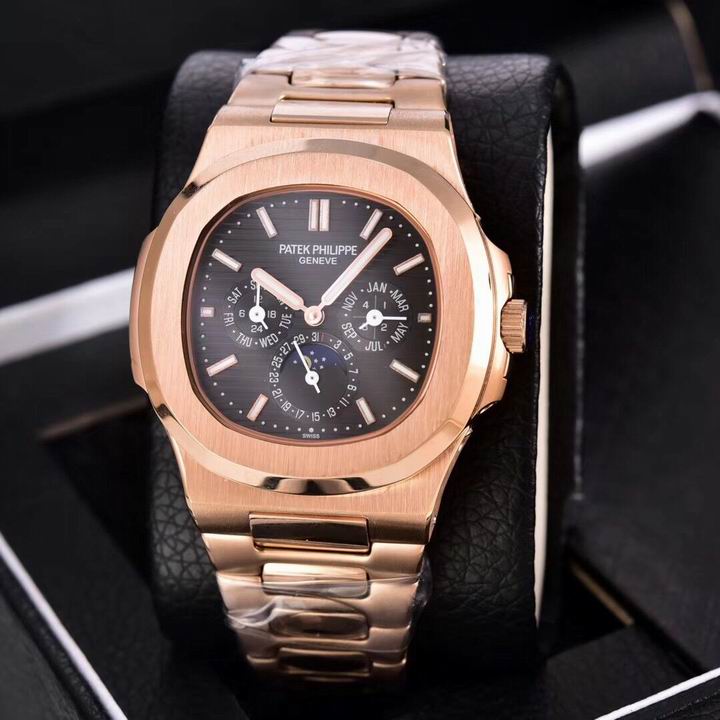 Patek Philippe Watch 445